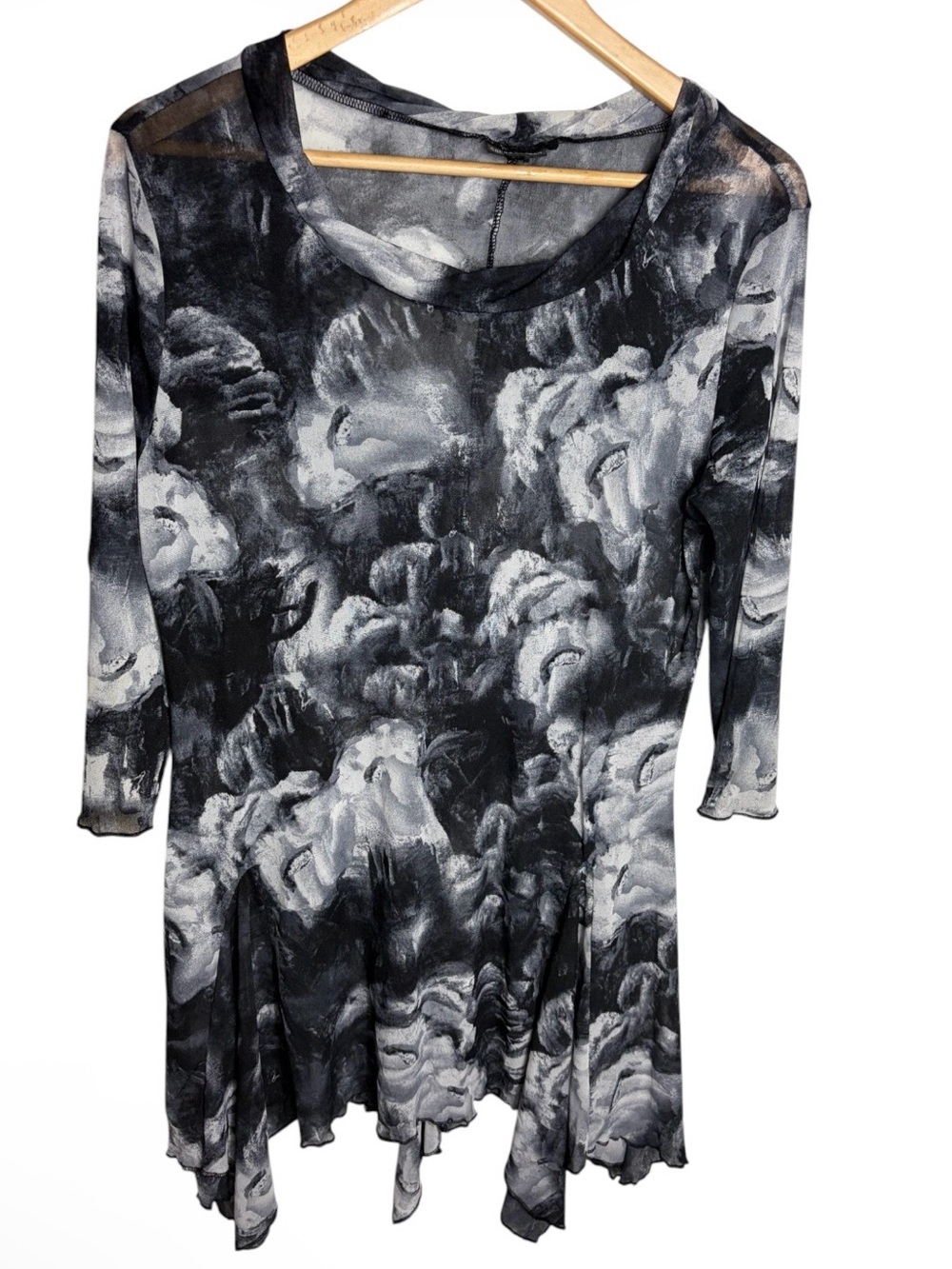Gray & white abstract floral 3/4 sleeve handkerchief hem tunic top or dress XXL